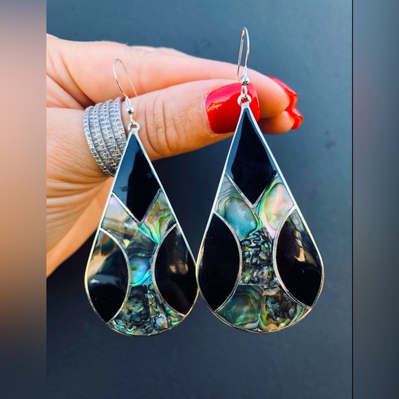 Abalone Shell Black Onyx Earrings - Picture 1 of 3